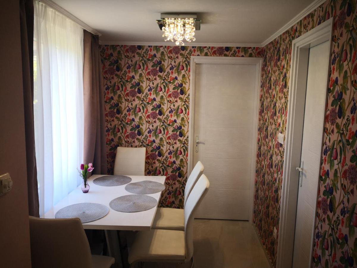Kupola Apartman Szeged Esterno foto