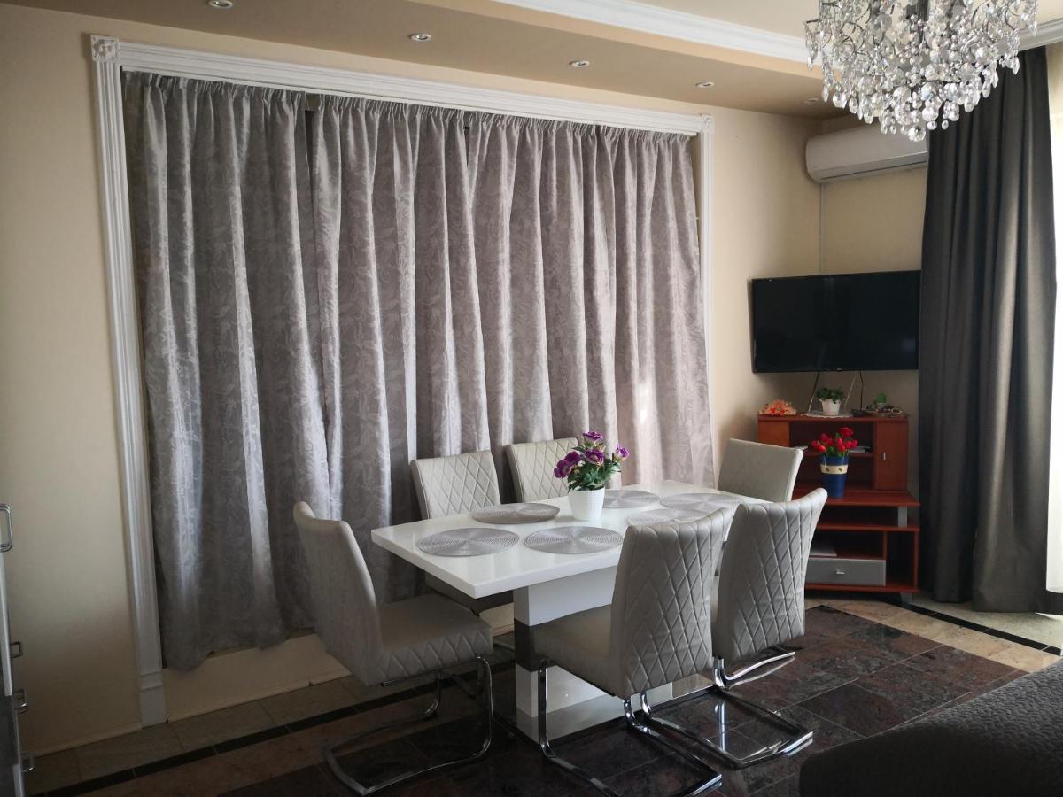 Kupola Apartman Szeged Esterno foto