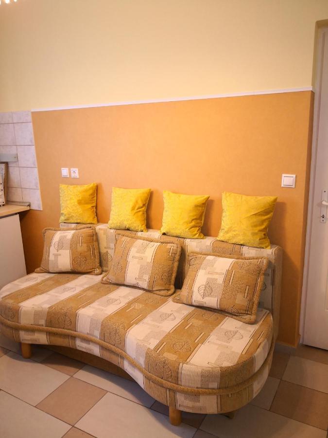 Kupola Apartman Szeged Esterno foto