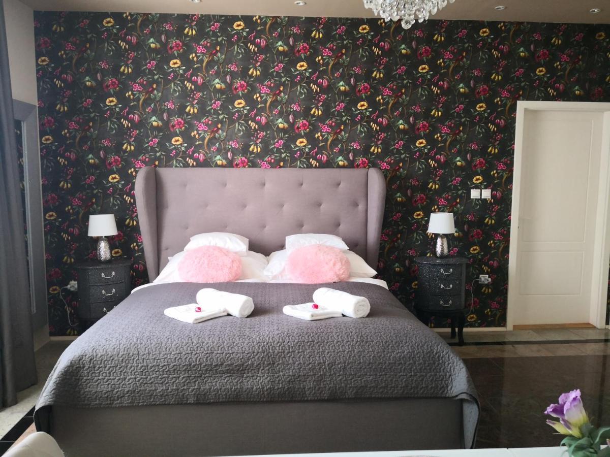 Kupola Apartman Szeged Esterno foto